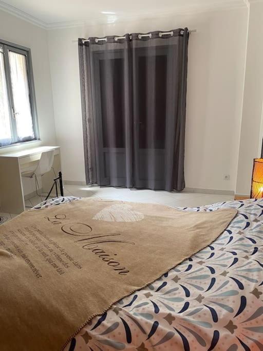 Villa Serenice - F2 Au Calme, Climatise, Wifi Et Parking Gratuit Exterior photo